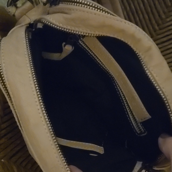 Wanderers Travel Co. Bag & Wallet - Picture 4 of 7